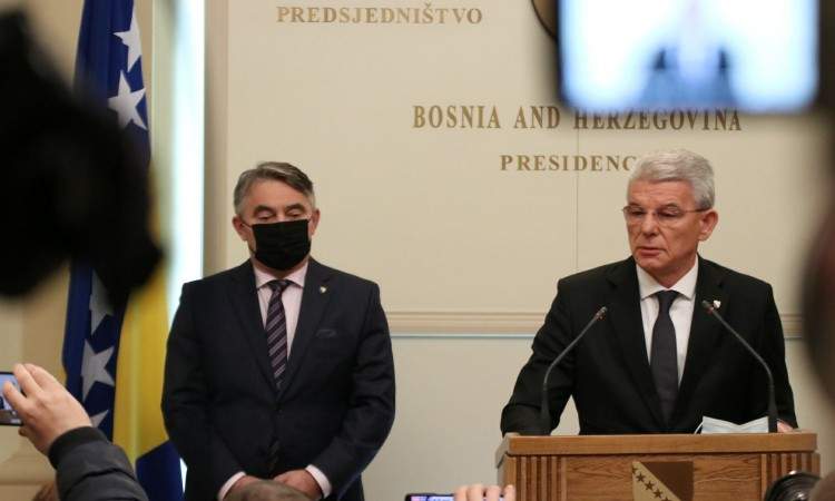 Komšić i Džaferović nakon što su se odbili sastati s Lavrovom: BiH ima svoj ponos